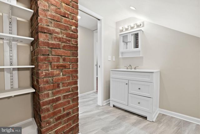 43 RUSSETT LN, Levittown, PA 19055