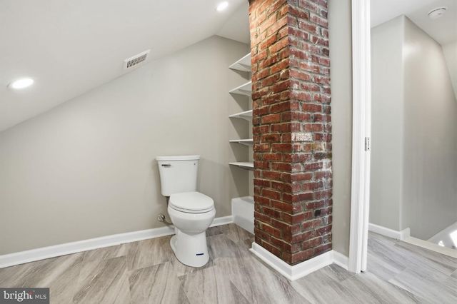 43 RUSSETT LN, Levittown, PA 19055