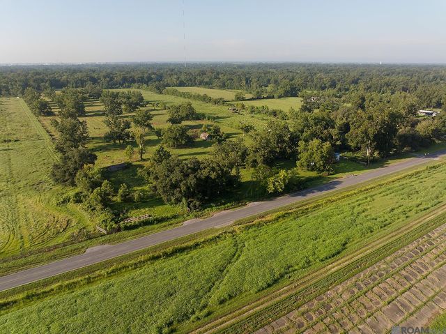 725 River Road Drive, Sunshine, LA 70780