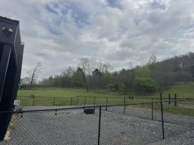 740 Dobbins Pike, Gallatin, TN 37066