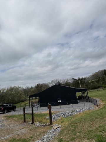 740 Dobbins Pike, Gallatin, TN 37066