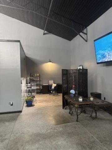 740 Dobbins Pike, Gallatin, TN 37066