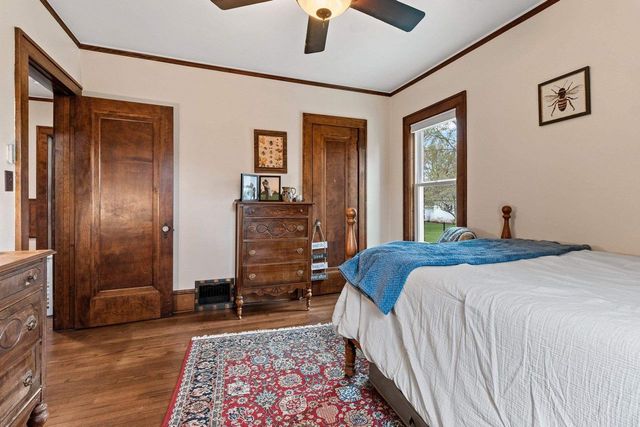 929 MERRITT AVENUE, Oshkosh, WI 54901