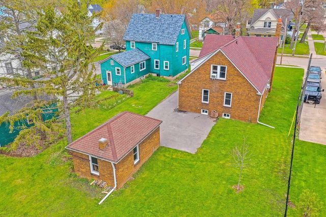929 MERRITT AVENUE, Oshkosh, WI 54901
