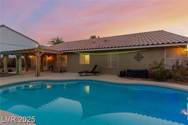 10058 Saint Augustine Street, Las Vegas, NV 89183