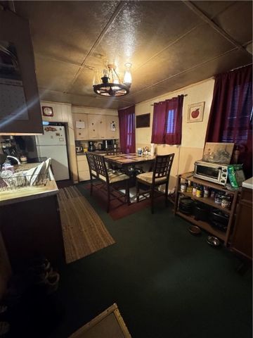 1727 2nd St, South Connellsville, PA 15425