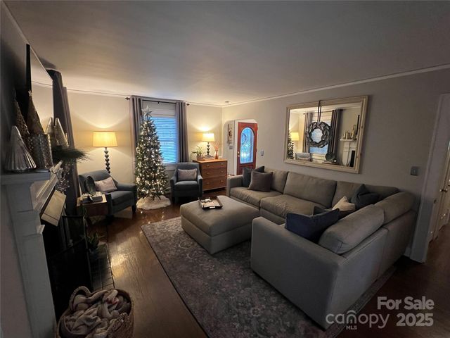 445 E Cannon Avenue, Albemarle, NC 28001