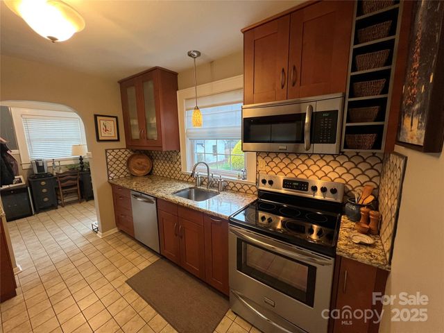 445 E Cannon Avenue, Albemarle, NC 28001