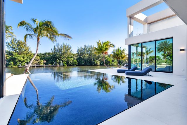 35 Spoonbill Road, Manalapan, FL 33462