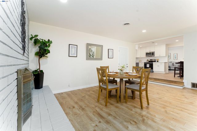 41287 Mahoney St, Fremont, CA 94538