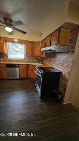 8264 CARAVELLE Drive, Jacksonville, FL 32244