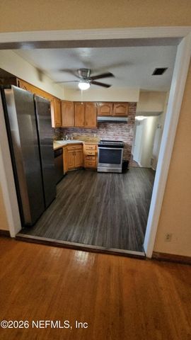 8264 CARAVELLE Drive, Jacksonville, FL 32244