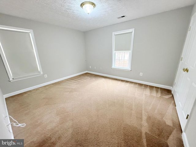 4116 DERBYSHIRE LN, Fredericksburg, VA 22408