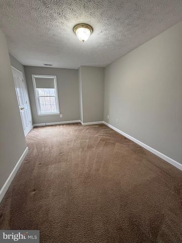 4116 DERBYSHIRE LN, Fredericksburg, VA 22408