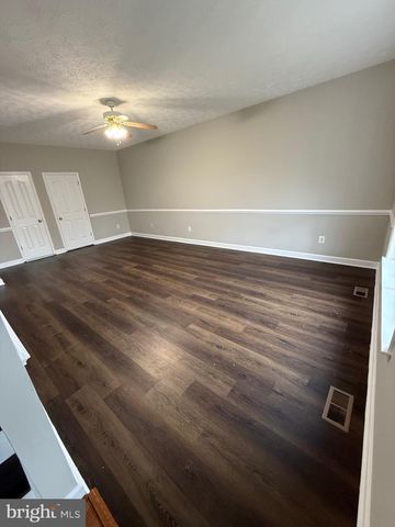 4116 DERBYSHIRE LN, Fredericksburg, VA 22408