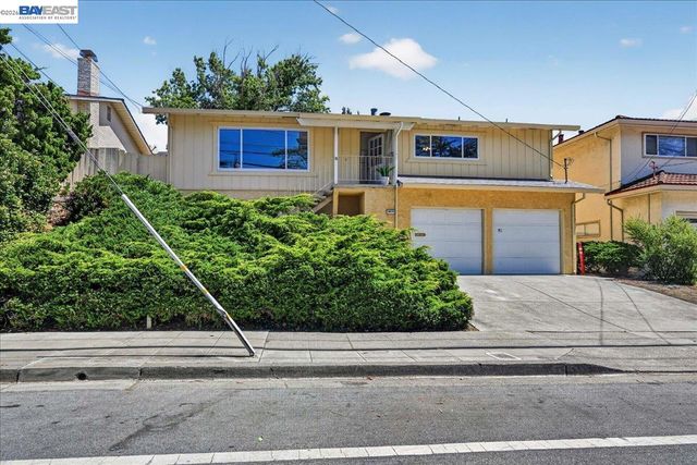 19574 Stanton Ave, Castro Valley, CA 94546