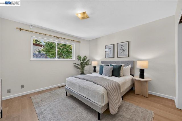 19574 Stanton Ave, Castro Valley, CA 94546