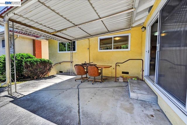 19574 Stanton Ave, Castro Valley, CA 94546