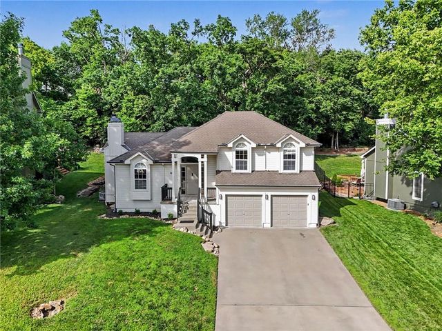416 E 166TH Court, Belton, MO 64012