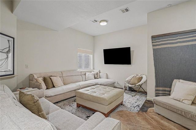 416 E 166TH Court, Belton, MO 64012