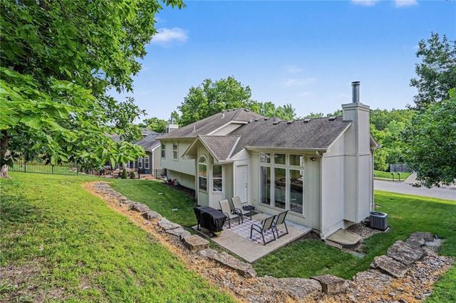 416 E 166TH Court, Belton, MO 64012