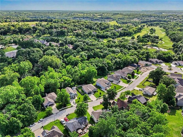 416 E 166TH Court, Belton, MO 64012