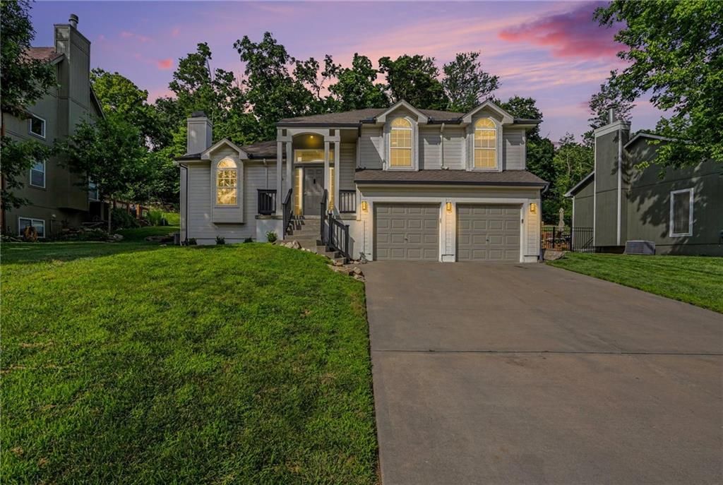 416 E 166TH Court, Belton, MO 64012
