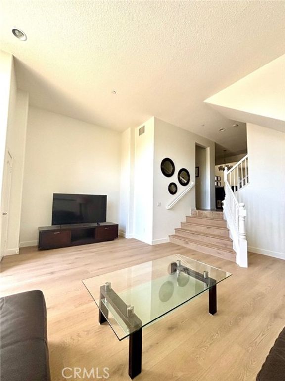 5404 W 149th Place 3, Hawthorne, CA 90250
