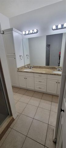 1571 NW 29TH ROAD 1, Gainesville, FL 32605