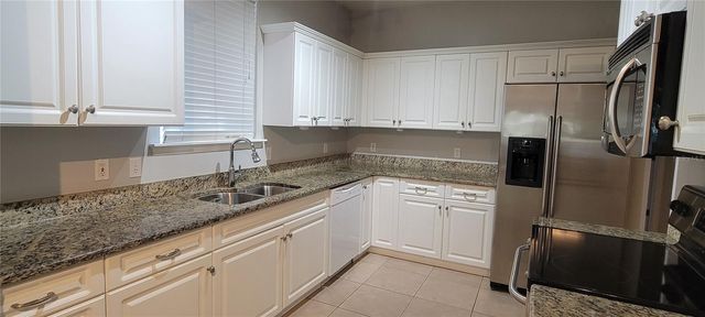 1571 NW 29TH ROAD 1, Gainesville, FL 32605