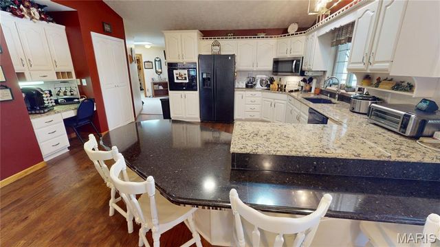 1015 E Oak Street, Greenville, IL 62246