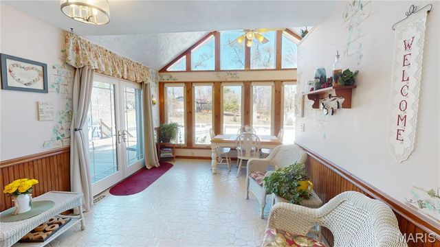 1015 E Oak Street, Greenville, IL 62246