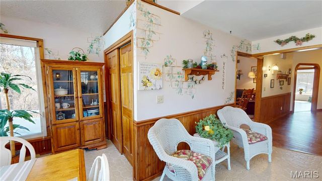 1015 E Oak Street, Greenville, IL 62246