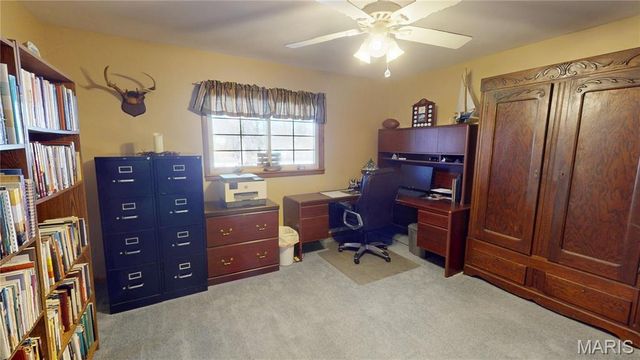 1015 E Oak Street, Greenville, IL 62246