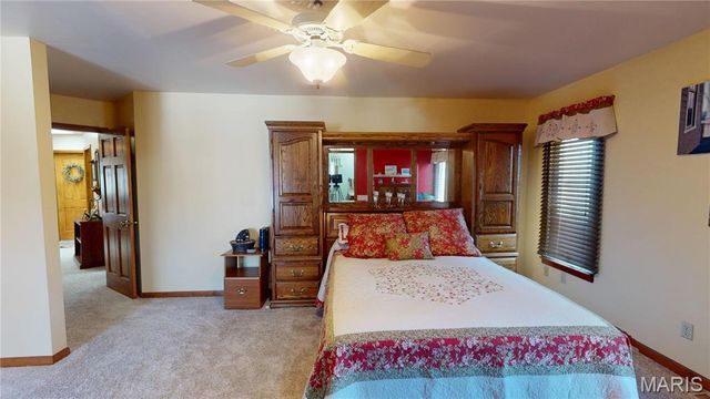 1015 E Oak Street, Greenville, IL 62246