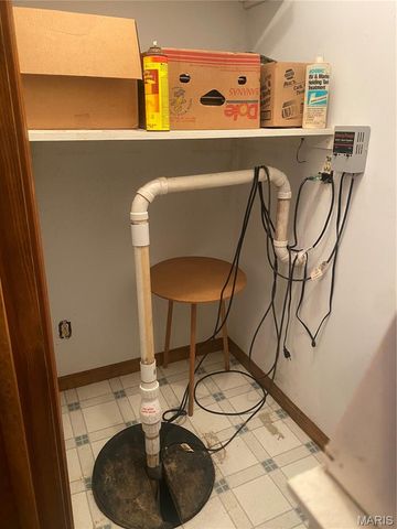 1015 E Oak Street, Greenville, IL 62246