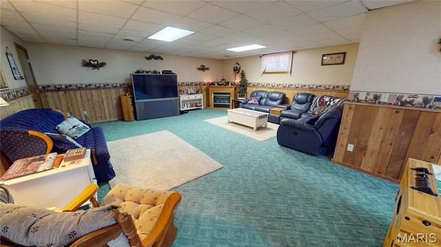 1015 E Oak Street, Greenville, IL 62246