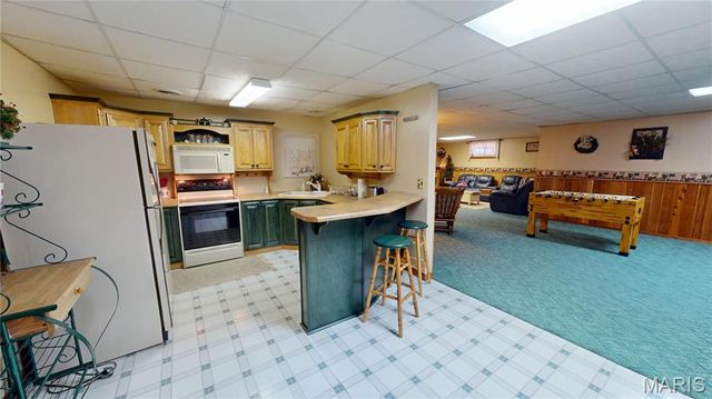 1015 E Oak Street, Greenville, IL 62246