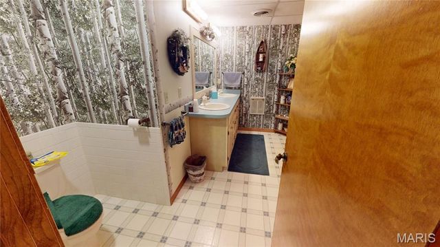 1015 E Oak Street, Greenville, IL 62246