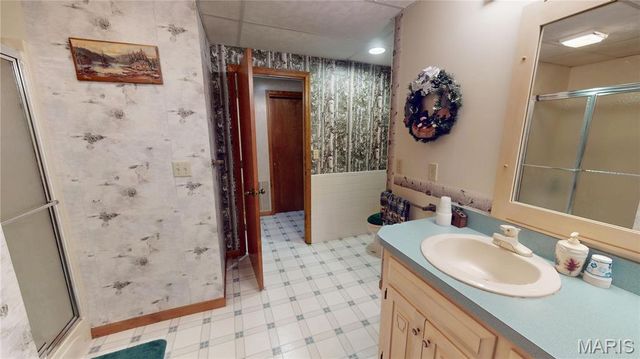 1015 E Oak Street, Greenville, IL 62246