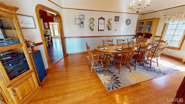 1015 E Oak Street, Greenville, IL 62246