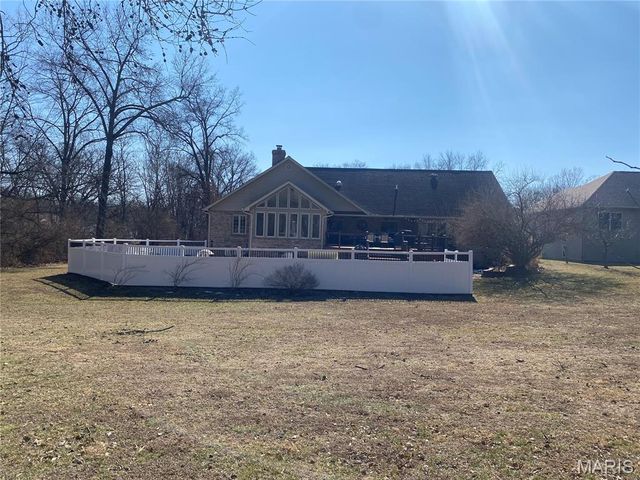 1015 E Oak Street, Greenville, IL 62246