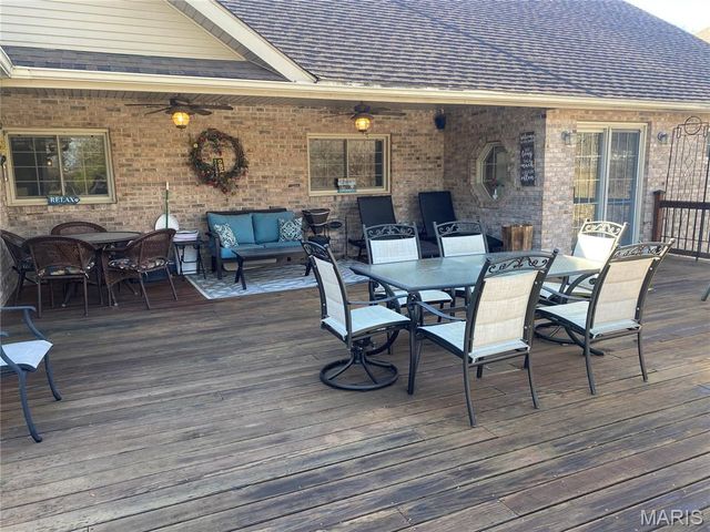 1015 E Oak Street, Greenville, IL 62246