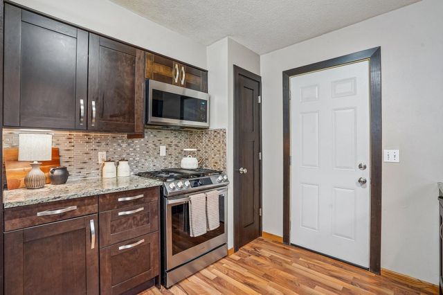 3725 80th Avenue N, Brooklyn Park, MN 55443