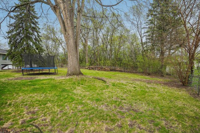 3725 80th Avenue N, Brooklyn Park, MN 55443