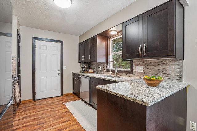 3725 80th Avenue N, Brooklyn Park, MN 55443