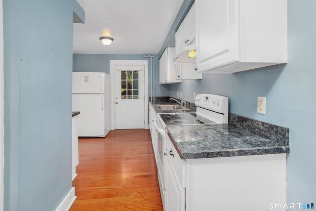120 Maple Street, Branford, CT 06405