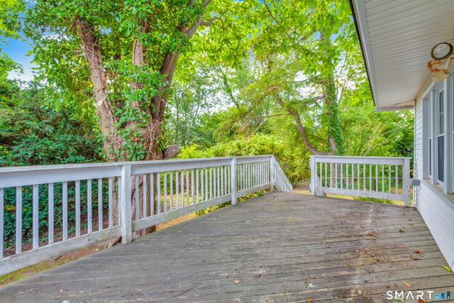 120 Maple Street, Branford, CT 06405