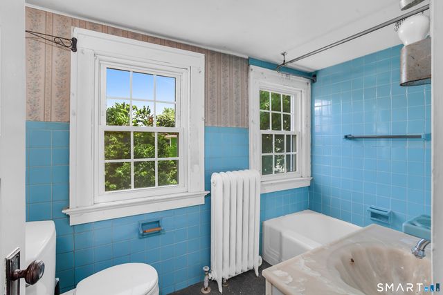 120 Maple Street, Branford, CT 06405