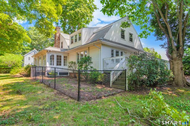 120 Maple Street, Branford, CT 06405